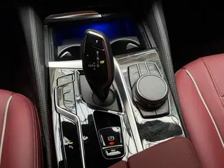 BMW 5 Series 2022 Segundo cambio 525Li M Conjunto deportivo interior foto 18 BMW 5 Series 2022 Segundo cambio 525Li M Conjunto deportivo interior foto 18