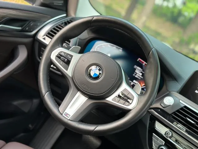 BMW X3 2021 Restyling xDrive28i M Sports suit interior photo 11 BMW X3 2021 Restyling xDrive28i M Sports suit interior photo 11