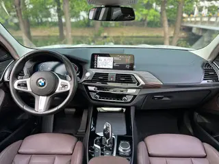 BMW X3 2021 Restyling xDrive28i M Sports suit interior photo 13 BMW X3 2021 Restyling xDrive28i M Sports suit interior photo 13