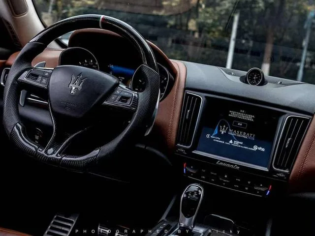 Maserati Levante 2016 3.0T Levante exterior photo 5 Maserati Levante 2016 3.0T Levante exterior photo 5