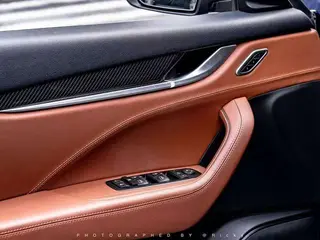 Maserati Levante 2016 3.0T Levante interior photo 9 Maserati Levante 2016 3.0T Levante interior photo 9