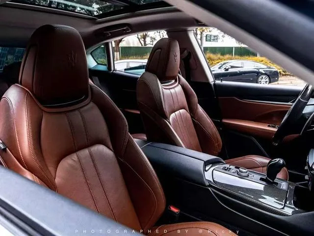 Maserati Levante 2016 3.0T Levante interior photo 10 Maserati Levante 2016 3.0T Levante interior photo 10
