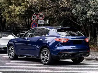 Maserati Levante 2016 3.0T Levante interior photo 13 Maserati Levante 2016 3.0T Levante interior photo 13