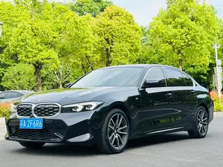 BMW 3 Series 2023 325Li M Sports suit