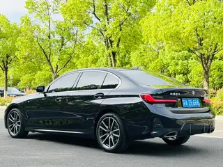 BMW 3 Series 2023 325Li M Sports suit interior photo 12 BMW 3 Series 2023 325Li M Sports suit interior photo 12