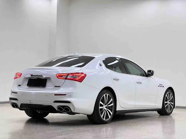 Maserati Ghibli 2014 3.0T Standard Edition exterior photo 4 Maserati Ghibli 2014 3.0T Standard Edition exterior photo 4