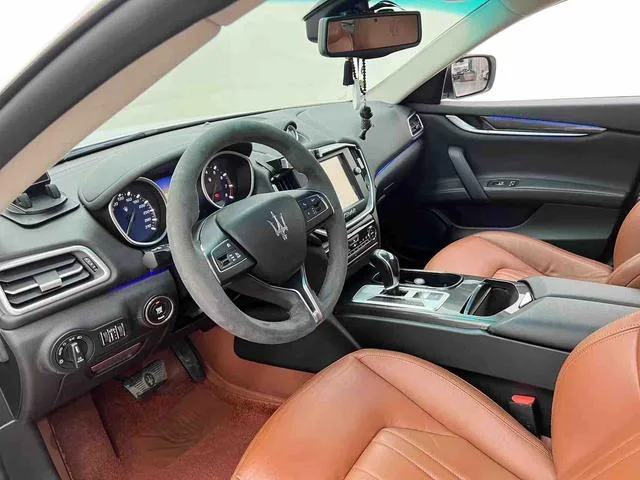 Maserati Ghibli 2014 3.0T Standard Edition interior photo 12 Maserati Ghibli 2014 3.0T Standard Edition interior photo 12