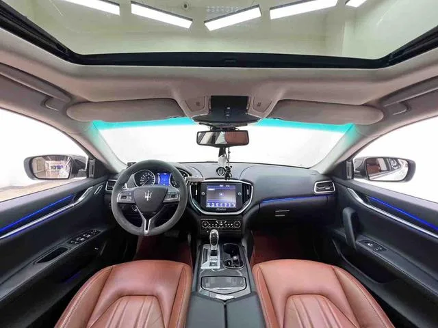 Maserati Ghibli 2014 3.0T Standard Edition interior photo 17 Maserati Ghibli 2014 3.0T Standard Edition interior photo 17