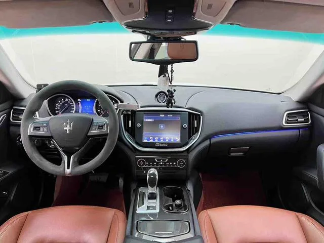 Maserati Ghibli 2014 3.0T Standard Edition interior photo 18 Maserati Ghibli 2014 3.0T Standard Edition interior photo 18