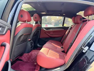 BMW 5 Series 2023 530Li Leading Type Luxury Set interior photo 8 BMW 5 Series 2023 530Li Leading Type Luxury Set interior photo 8