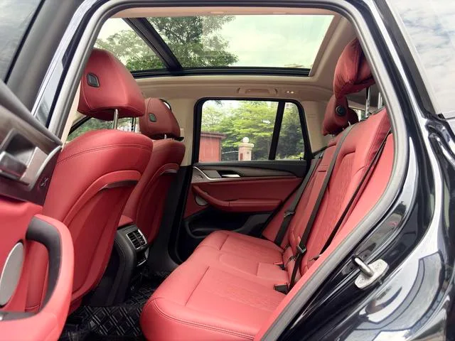 BMW X3 2022 Reforma xDrive30i Líder M Traje de noche Yao interior foto 7 BMW X3 2022 Reforma xDrive30i Líder M Traje de noche Yao interior foto 7
