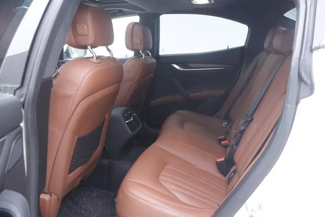 Maserati Ghibli 2014 3.0T Standard Edition exterior photo 4 Maserati Ghibli 2014 3.0T Standard Edition exterior photo 4