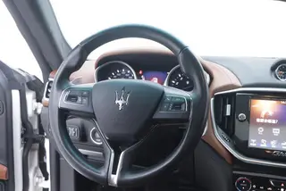 Maserati Ghibli 2014 3.0T Standard Edition interior photo 9 Maserati Ghibli 2014 3.0T Standard Edition interior photo 9