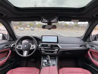BMW 5 Series 2021 Reforma 530Li Líder M Conjunto deportivo interior foto 13 BMW 5 Series 2021 Reforma 530Li Líder M Conjunto deportivo interior foto 13