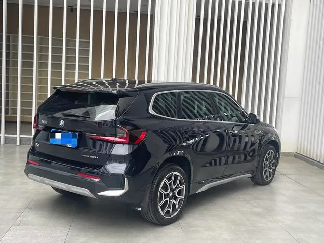 BMW X1 2023 sDrive25Li X Design Suit interior photo 12 BMW X1 2023 sDrive25Li X Design Suit interior photo 12