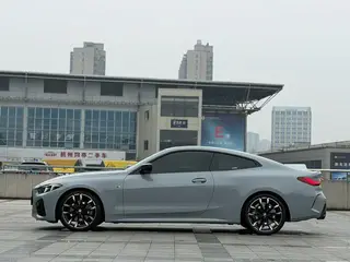 BMW 4 Series 2024 430i M Sports Night Suit interior photo 6 BMW 4 Series 2024 430i M Sports Night Suit interior photo 6