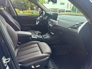 BMW X3 2022 xDrive30i Premium Class M Obsidian Night Suit interior photo 9 BMW X3 2022 xDrive30i Premium Class M Obsidian Night Suit interior photo 9