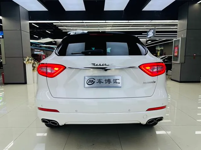 Maserati Levante 2016 3.0T Levante exterior foto 5 Maserati Levante 2016 3.0T Levante exterior foto 5