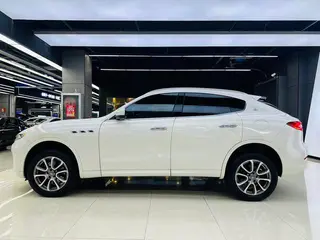 Maserati Levante 2016 3.0T Levante exterior foto 7 Maserati Levante 2016 3.0T Levante exterior foto 7