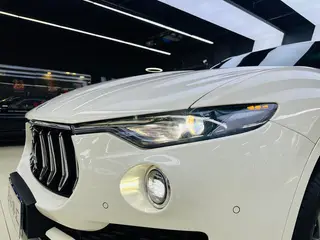 Maserati Levante 2016 3.0T Levante interior foto 19 Maserati Levante 2016 3.0T Levante interior foto 19