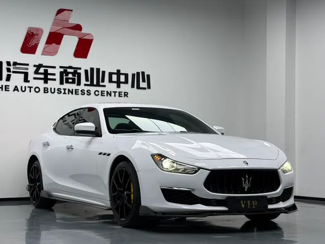 Maserati Ghibli 2022 2.0T GT Sharp Edition exterior photo 4 Maserati Ghibli 2022 2.0T GT Sharp Edition exterior photo 4