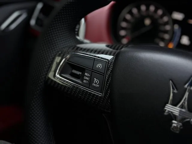 Maserati Ghibli 2022 2.0T GT Sharp Edition interior photo 16 Maserati Ghibli 2022 2.0T GT Sharp Edition interior photo 16