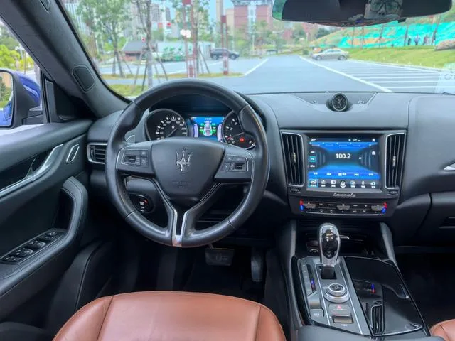 Maserati Levante 2016 3.0T Levante exterior photo 8 Maserati Levante 2016 3.0T Levante exterior photo 8