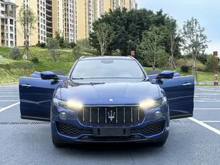 Maserati Levante 2016 3.0T Levante interior photo 9 Maserati Levante 2016 3.0T Levante interior photo 9
