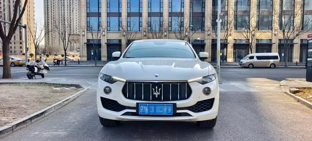 Maserati Levante 2016 3.0T Levante exterior foto 2 Maserati Levante 2016 3.0T Levante exterior foto 2