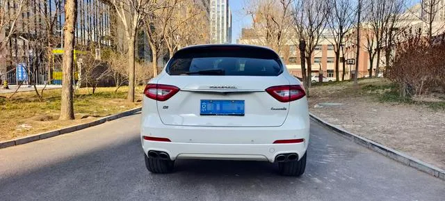 Maserati Levante 2016 3.0T Levante exterior foto 5 Maserati Levante 2016 3.0T Levante exterior foto 5