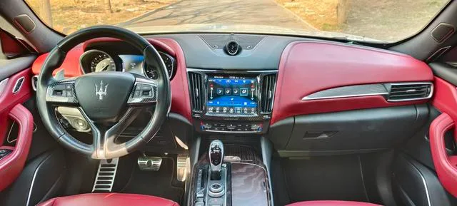 Maserati Levante 2016 3.0T Levante interior foto 16 Maserati Levante 2016 3.0T Levante interior foto 16