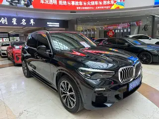 BMW X5 2021 Restyling xDrive30i M Sports suit exterior photo 3 BMW X5 2021 Restyling xDrive30i M Sports suit exterior photo 3