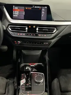 BMW 2 Series 2021 225i Four-door coupe M Sports Night Suit interior photo 15 BMW 2 Series 2021 225i Four-door coupe M Sports Night Suit interior photo 15