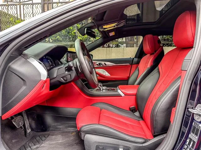 BMW 8 Series 2022 840i xDrive Four-door coupe M Sports suit interior photo 12 BMW 8 Series 2022 840i xDrive Four-door coupe M Sports suit interior photo 12