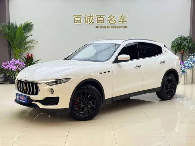 Maserati Levante 2018 3.0T 350Hp Versión estándar exterior foto 1 Maserati Levante 2018 3.0T 350Hp Versión estándar exterior foto 1