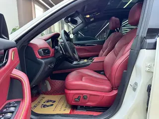 Maserati Levante 2018 3.0T 350Hp Versión estándar interior foto 9 Maserati Levante 2018 3.0T 350Hp Versión estándar interior foto 9