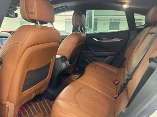 Maserati Levante 2020 3.0T Standard Edition interior photo 7 Maserati Levante 2020 3.0T Standard Edition interior photo 7