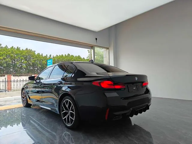 BMW 5 Series 2022 530Li Premium Class M Sports suit interior photo 6 BMW 5 Series 2022 530Li Premium Class M Sports suit interior photo 6
