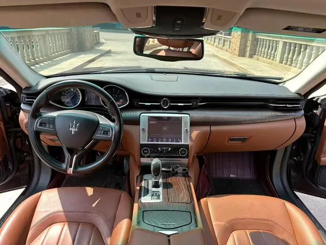 Maserati Quattroporte 2015 3.0T Tipo estándar exterior foto 4 Maserati Quattroporte 2015 3.0T Tipo estándar exterior foto 4