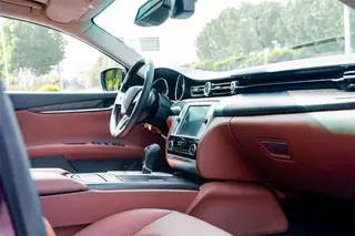 Maserati Quattroporte 2015 3.0T Standard type interior photo 17 Maserati Quattroporte 2015 3.0T Standard type interior photo 17
