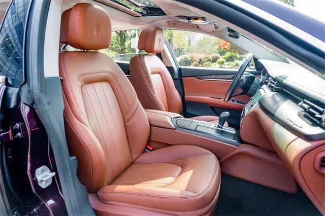 Maserati Quattroporte 2015 3.0T Standard type interior photo 18 Maserati Quattroporte 2015 3.0T Standard type interior photo 18