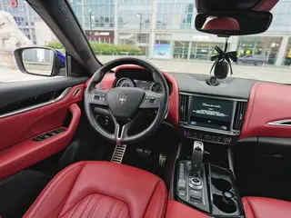 Maserati Levante 2021 3.0T Standard Edition interior photo 10 Maserati Levante 2021 3.0T Standard Edition interior photo 10