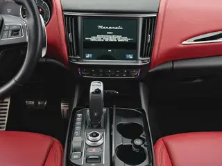 Maserati Levante 2021 3.0T Standard Edition interior photo 12 Maserati Levante 2021 3.0T Standard Edition interior photo 12