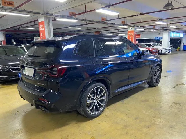 BMW X3 2022 xDrive30i Premium Class M Obsidian Night Suit interior photo 12 BMW X3 2022 xDrive30i Premium Class M Obsidian Night Suit interior photo 12