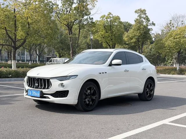 Maserati Levante 2016 3.0T Levante exterior photo 1 Maserati Levante 2016 3.0T Levante exterior photo 1