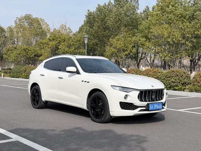 Maserati Levante 2016 3.0T Levante exterior photo 3 Maserati Levante 2016 3.0T Levante exterior photo 3