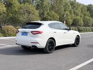 Maserati Levante 2016 3.0T Levante interior photo 14 Maserati Levante 2016 3.0T Levante interior photo 14