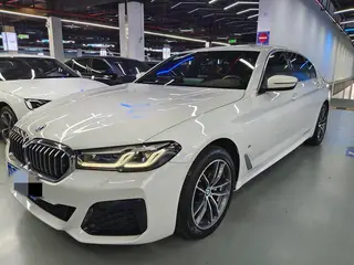 BMW 5 Series 2022 525Li M Спортивный костюм
