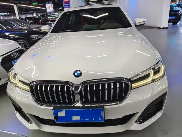BMW 5 Series 2022 525Li M Sports suit exterior photo 2 BMW 5 Series 2022 525Li M Sports suit exterior photo 2