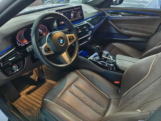BMW 5 Series 2022 525Li M Sports suit interior photo 7 BMW 5 Series 2022 525Li M Sports suit interior photo 7